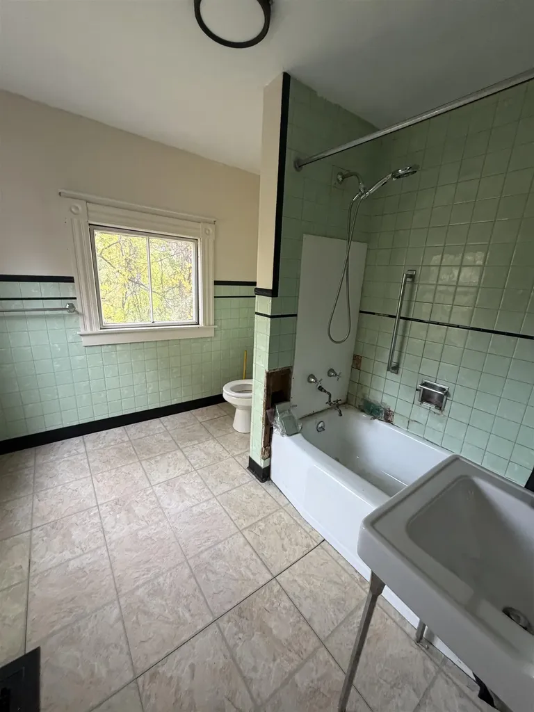 88 Westminster Street Rockingham VT 05101