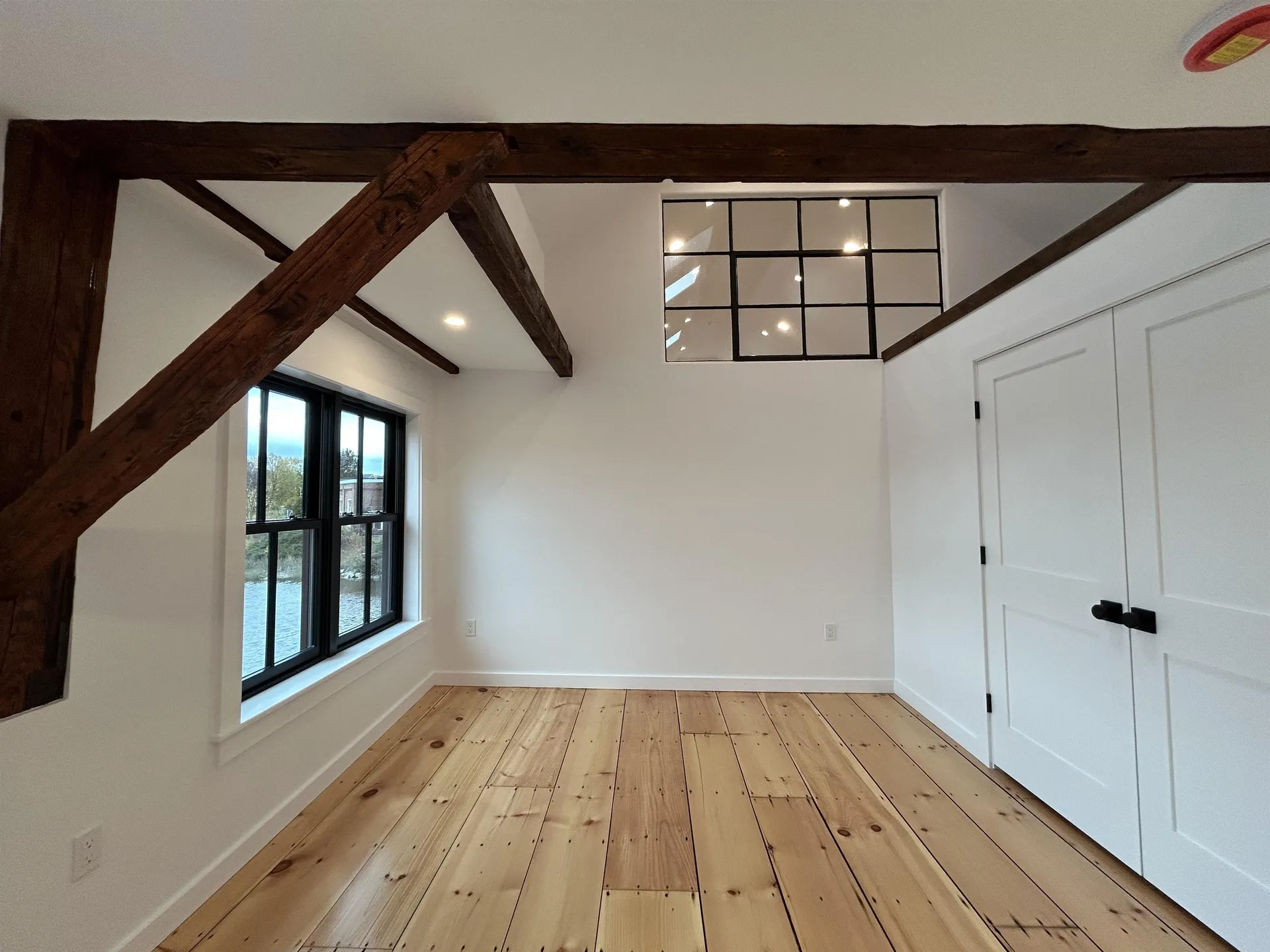 10 String Bridge Exeter NH 03833