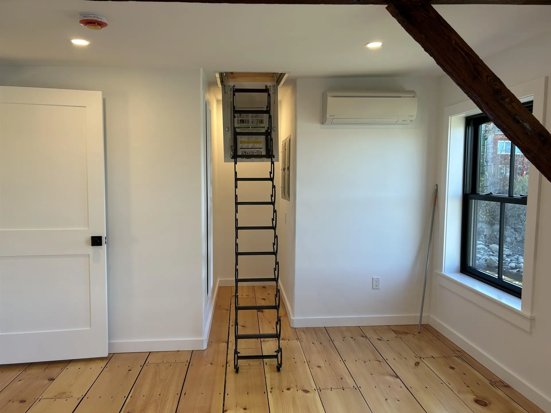 10 String Bridge Exeter NH 03833