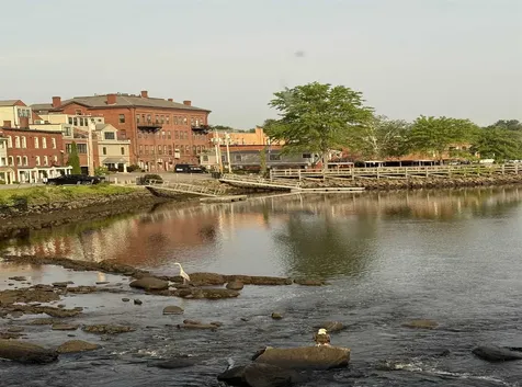 10 String Bridge Exeter NH 03833