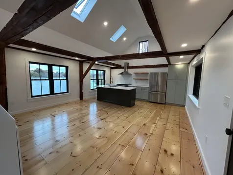 10 String Bridge Exeter NH 03833