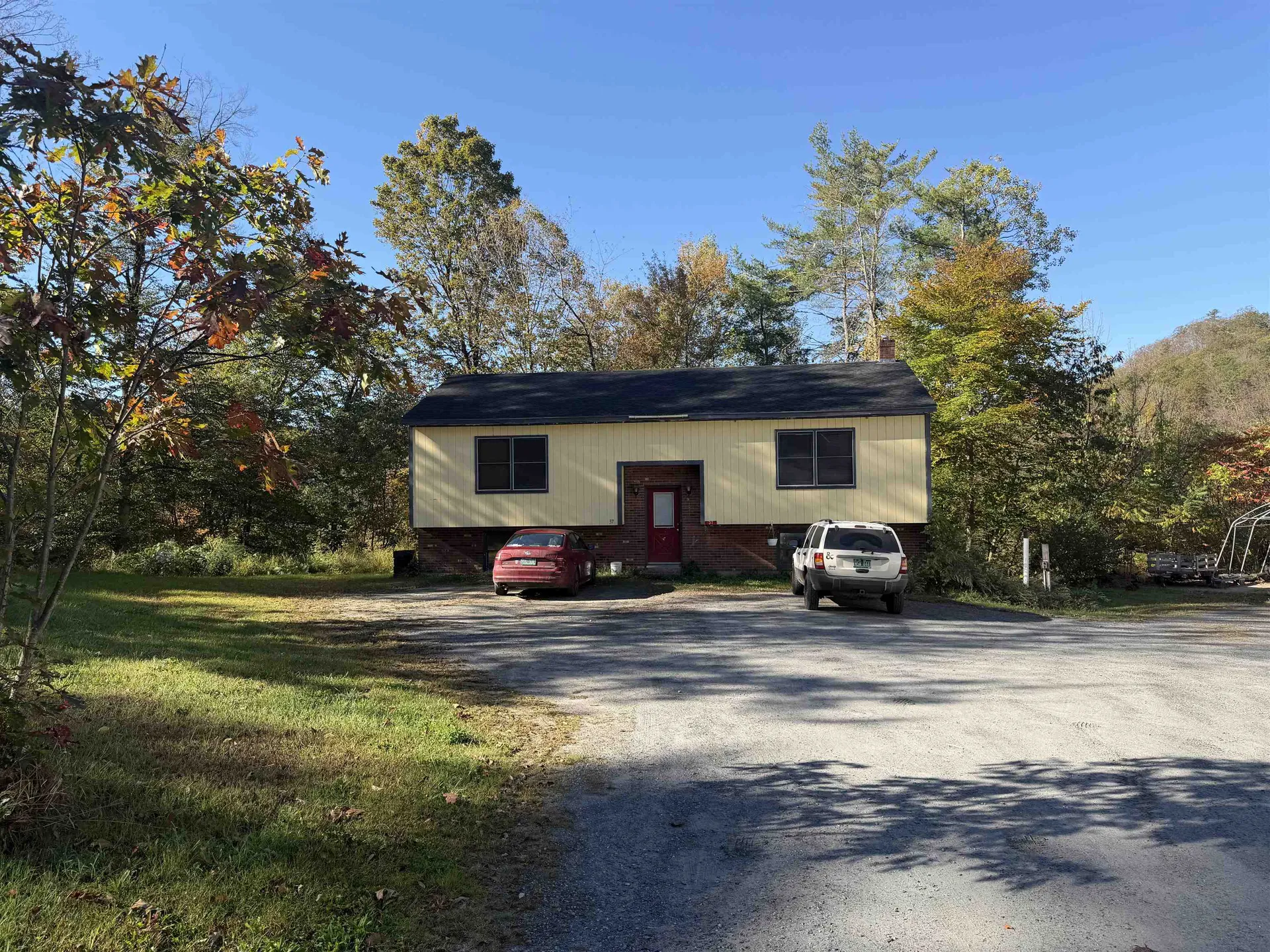 37 Dee Haven Lane Sharon VT 05065