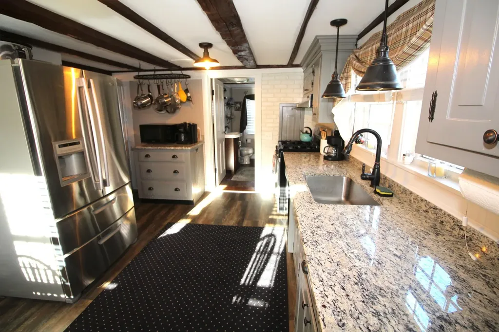 1533 Province Lake Road Effingham NH 03882