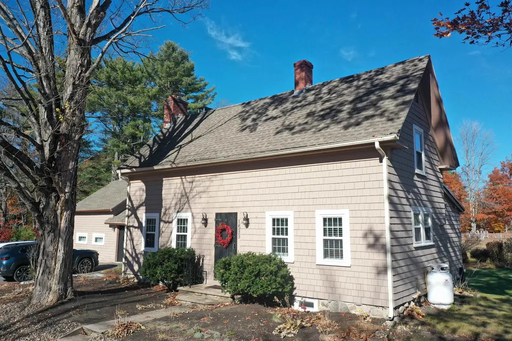 1533 Province Lake Road Effingham NH 03882