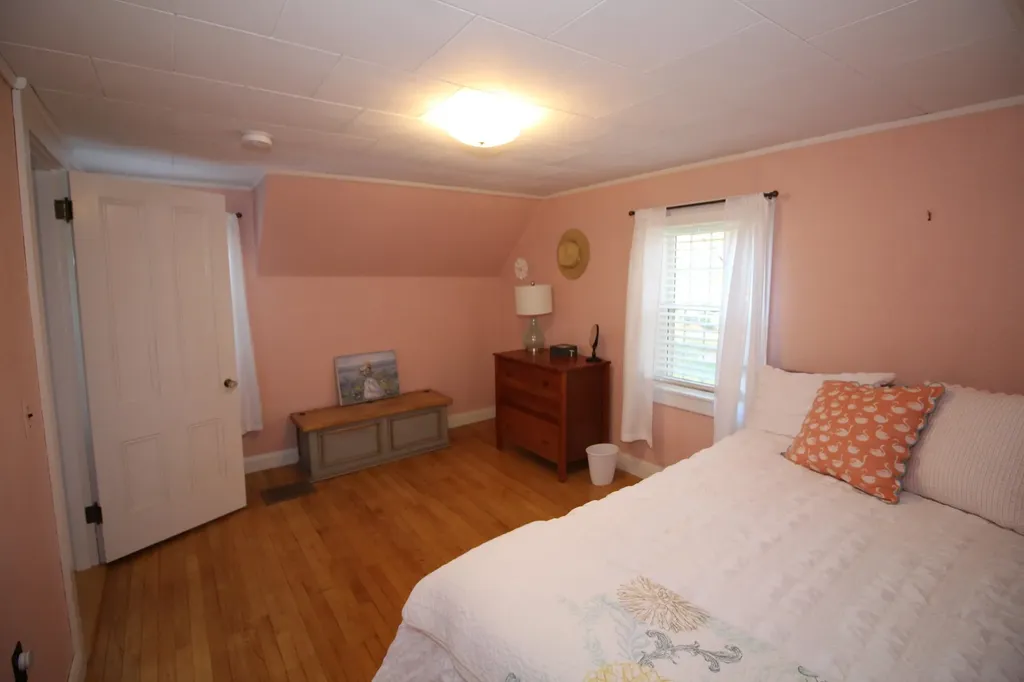 1533 Province Lake Road Effingham NH 03882