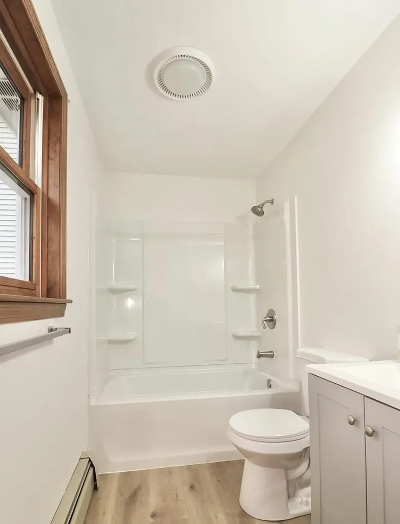 534 Main Street Sandown NH 03873