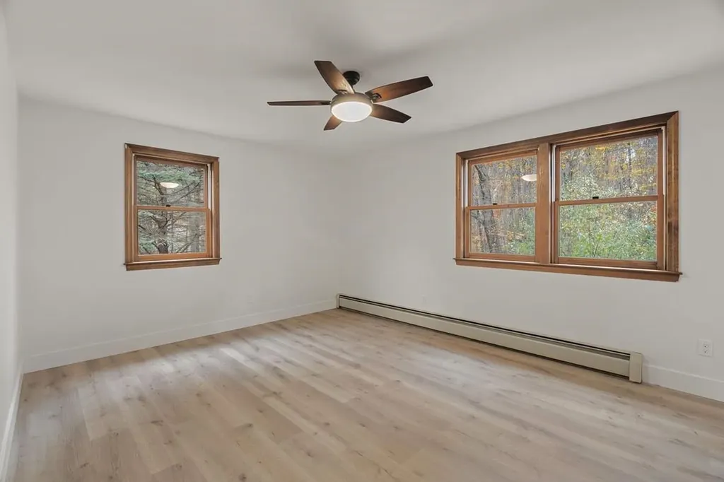 534 Main Street Sandown NH 03873