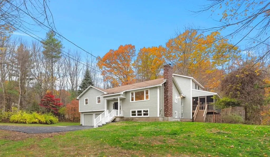 534 Main Street Sandown NH 03873