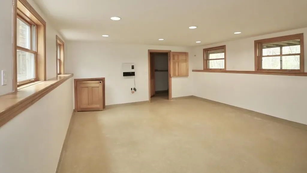 534 Main Street Sandown NH 03873