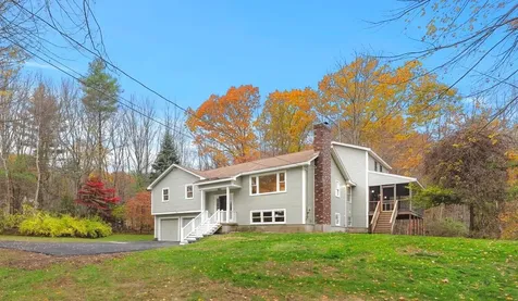 534 Main Street Sandown NH 03873