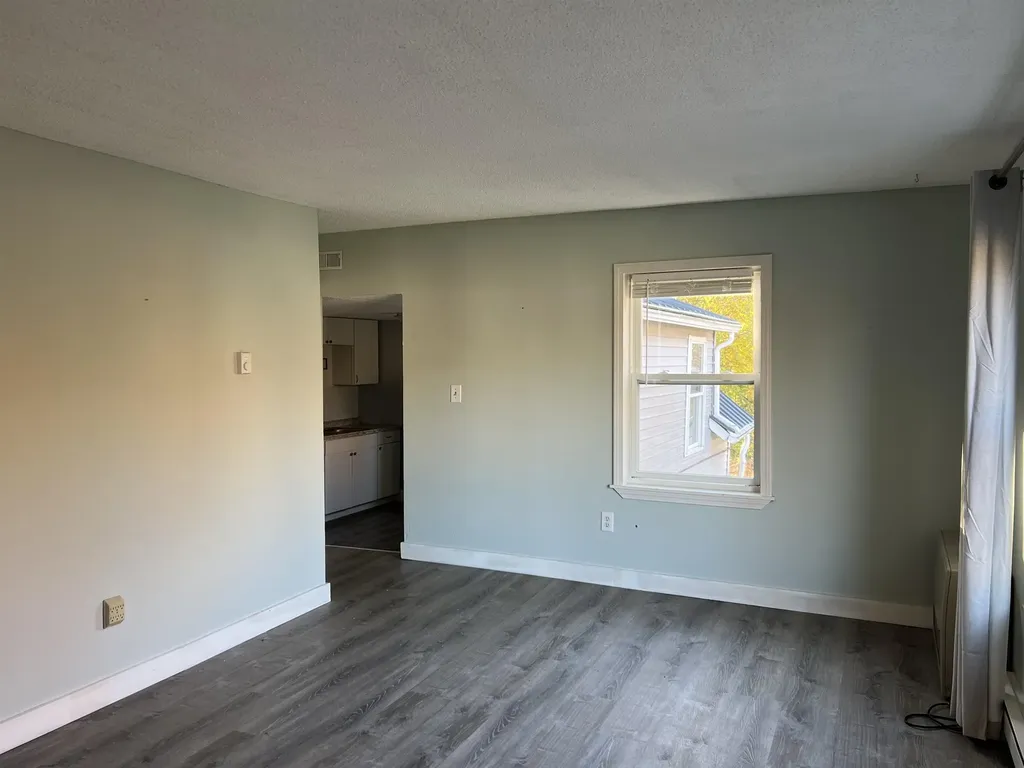 53 Agassiz Street Bethlehem NH 03574