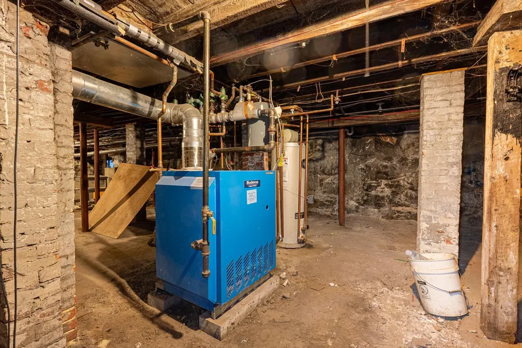 151 Pearl Street Manchester NH 03104