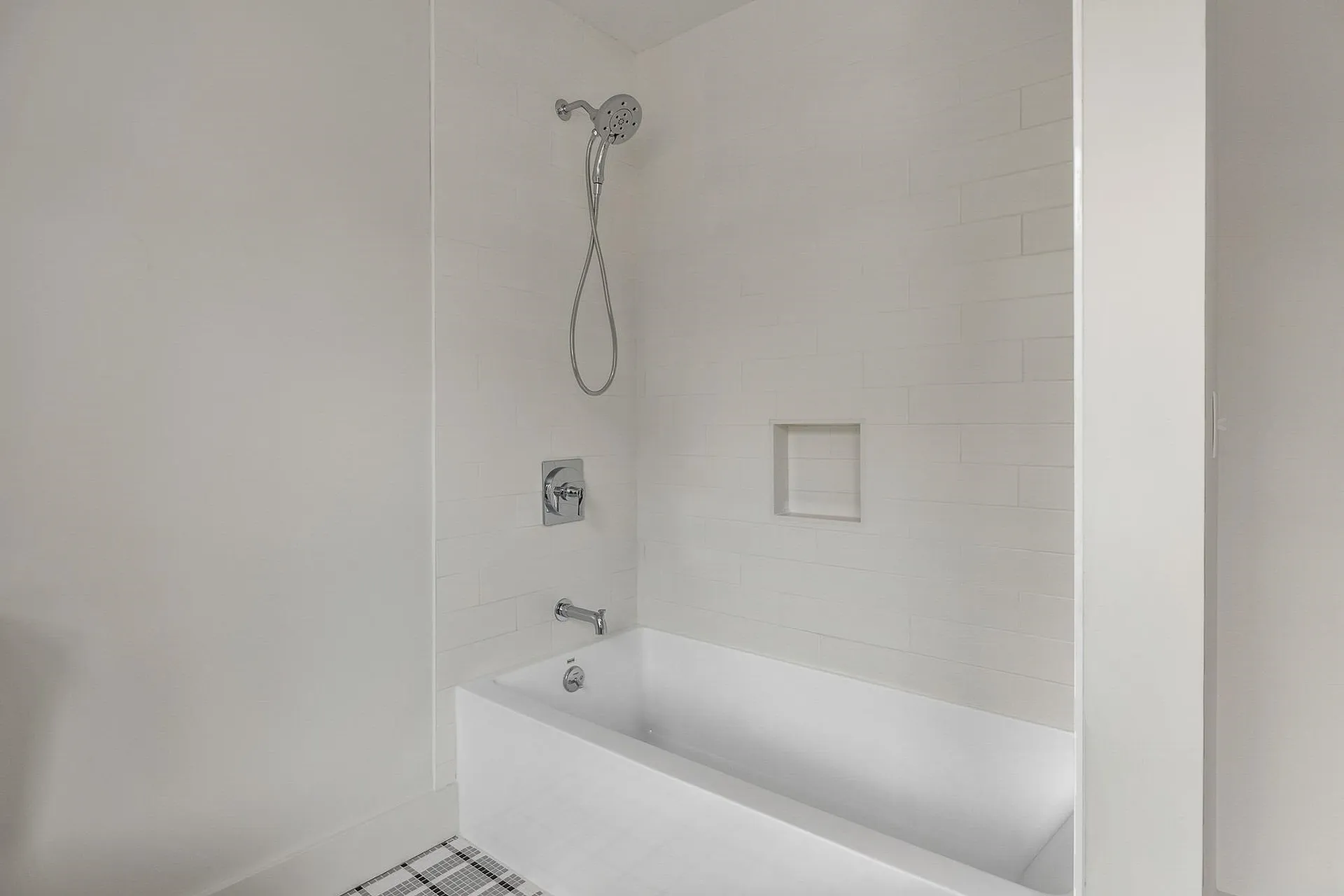 665 Wallis Road Rye NH 03870