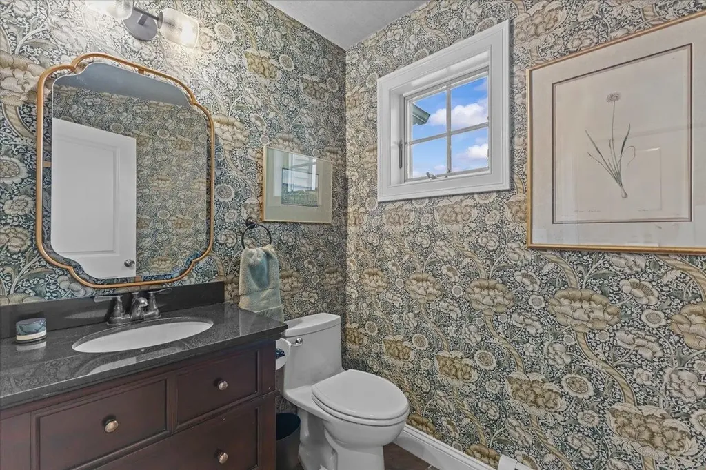 205 Old Stage Road Essex VT 05452