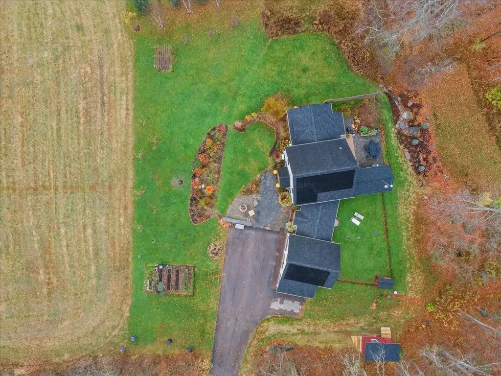 205 Old Stage Road Essex VT 05452