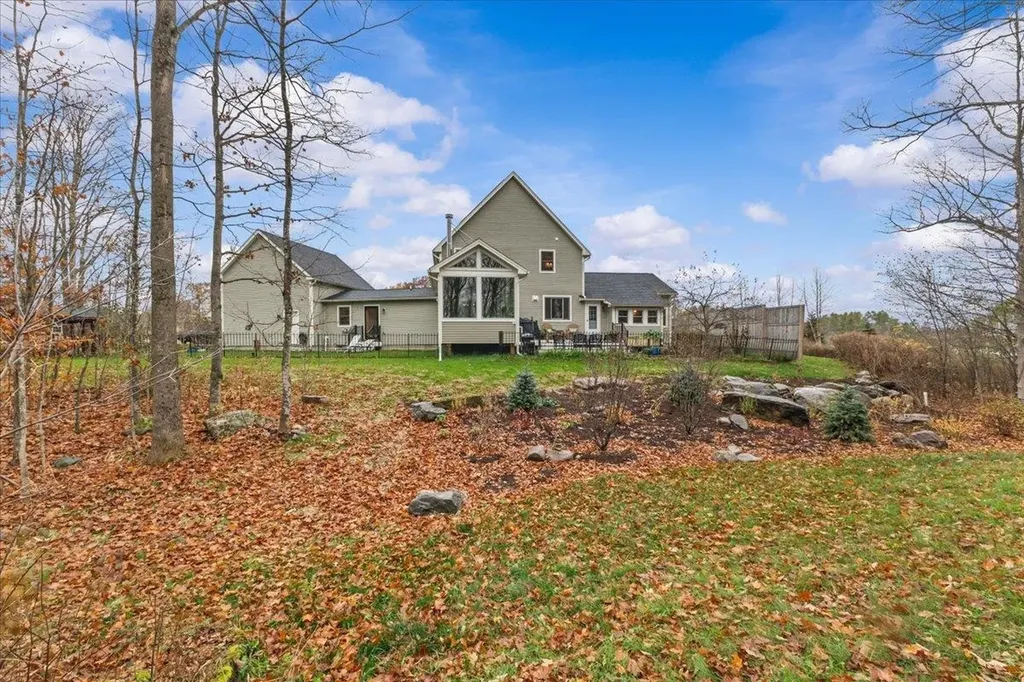 205 Old Stage Road Essex VT 05452