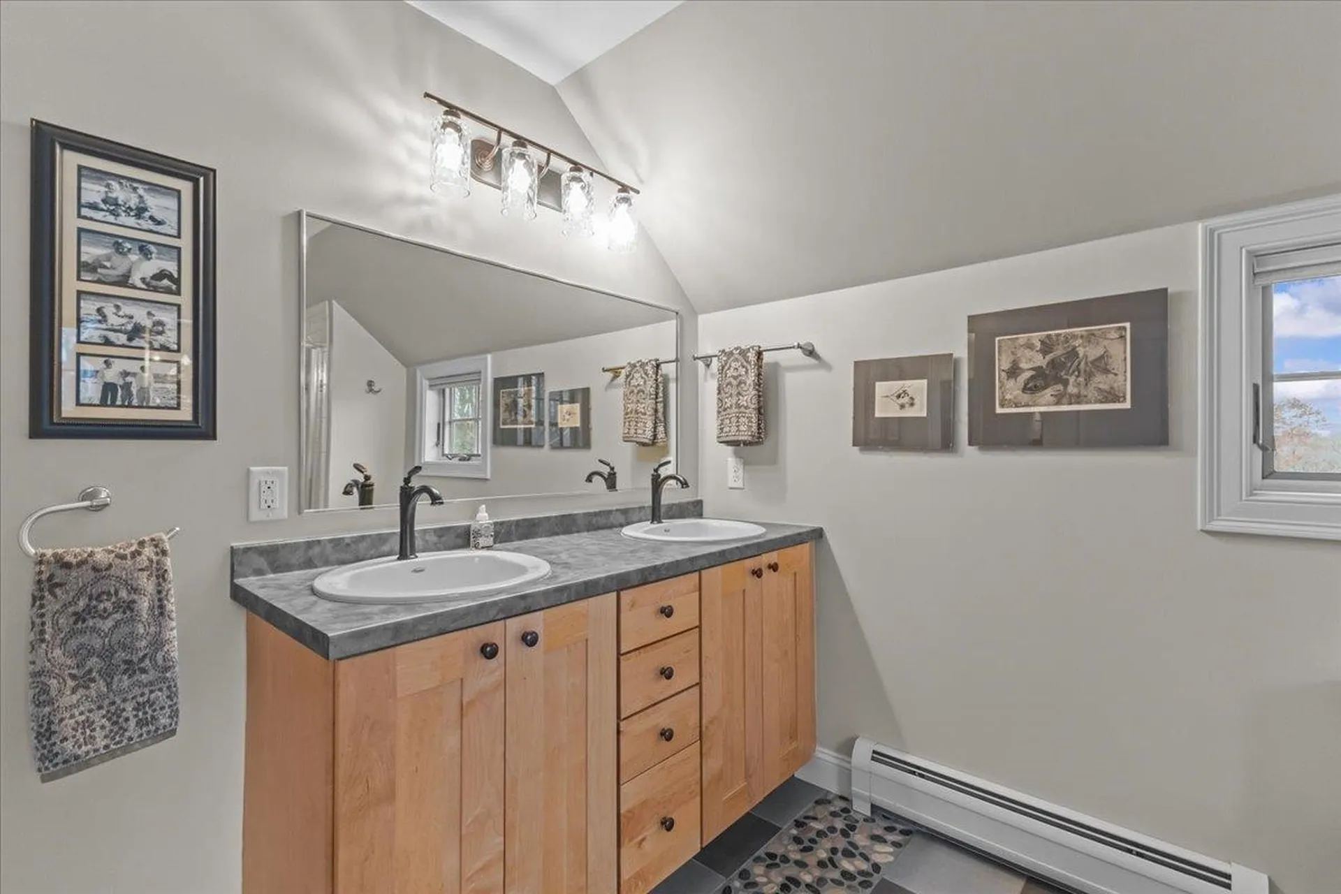 205 Old Stage Road Essex VT 05452