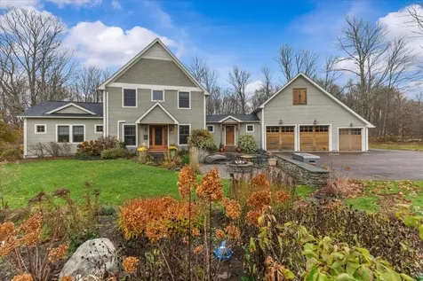 205 Old Stage Road Essex VT 05452