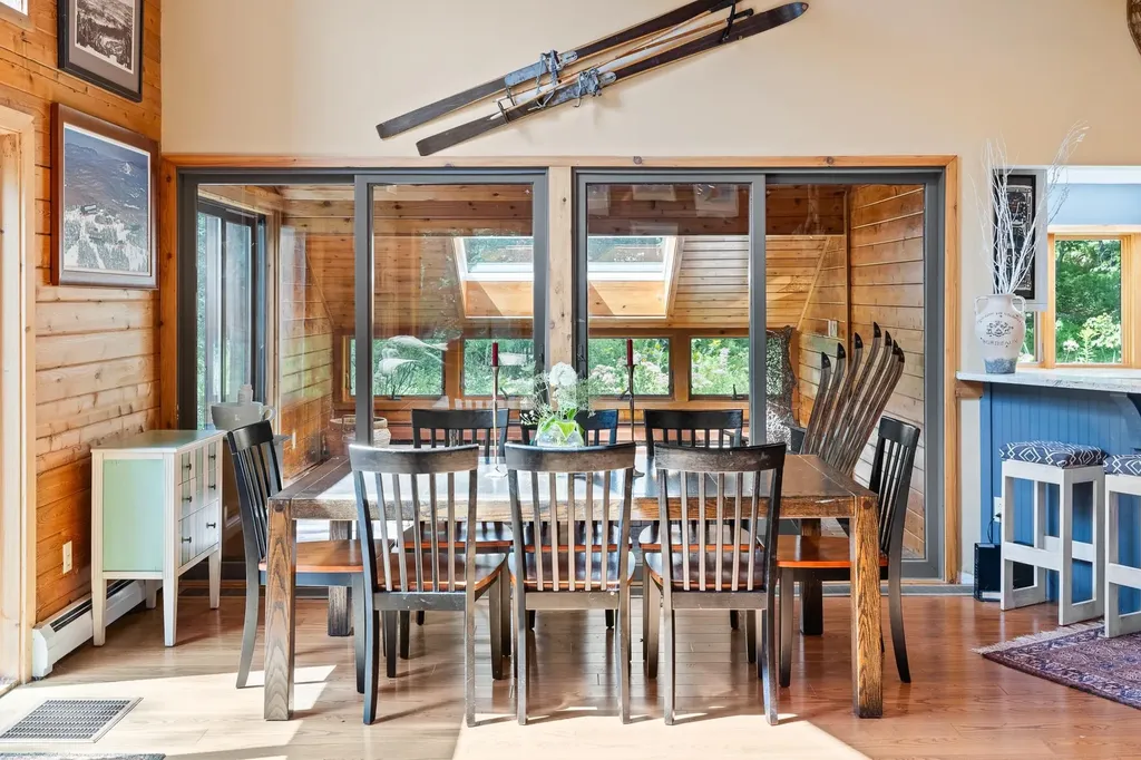 19 Roundtree Road Winhall VT 05340