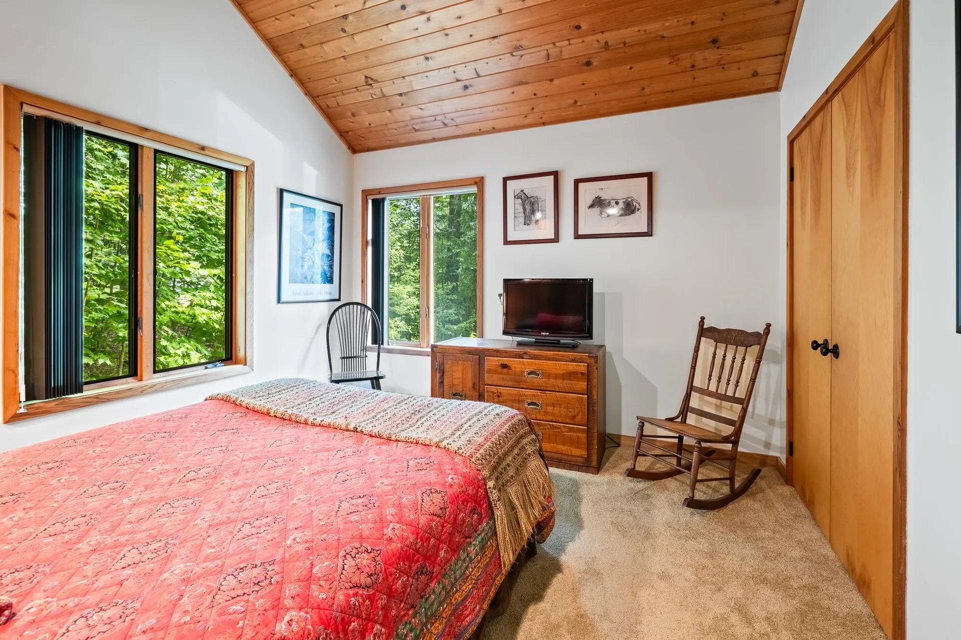 19 Roundtree Road Winhall VT 05340