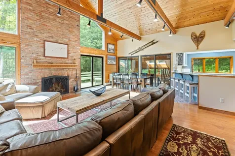 19 Roundtree Road Winhall VT 05340