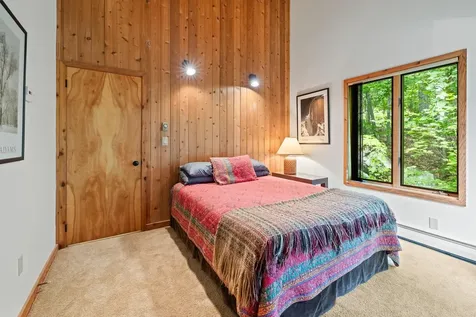 19 Roundtree Road Winhall VT 05340