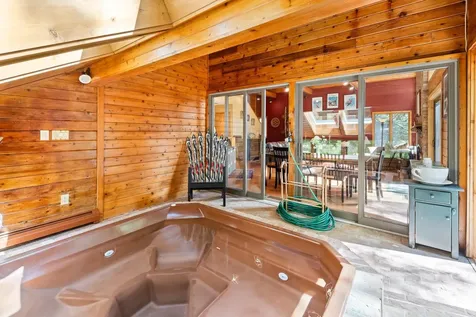 19 Roundtree Road Winhall VT 05340