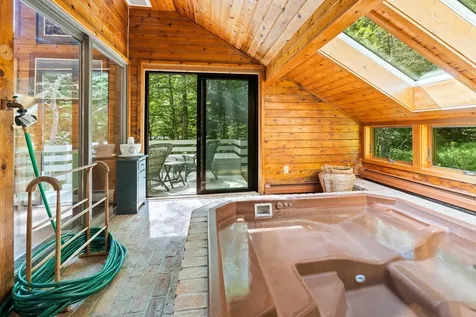 19 Roundtree Road Winhall VT 05340