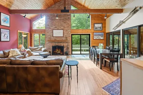 19 Roundtree Road Winhall VT 05340