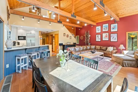 19 Roundtree Road Winhall VT 05340