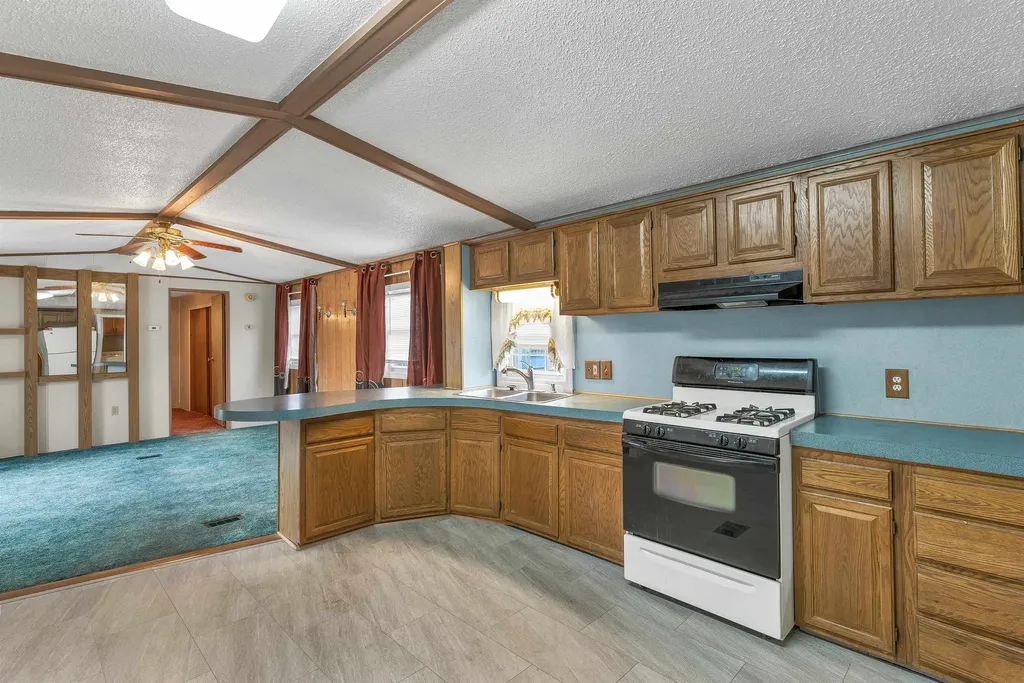 22 Trade Wind Lane Rochester NH 03867