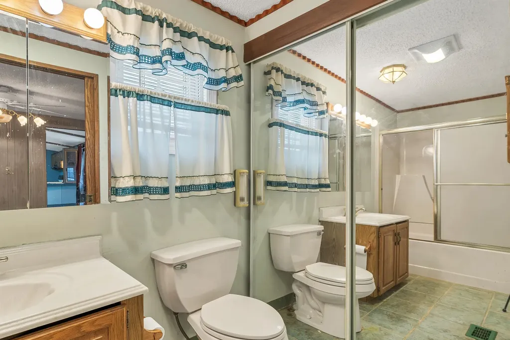 22 Trade Wind Lane Rochester NH 03867