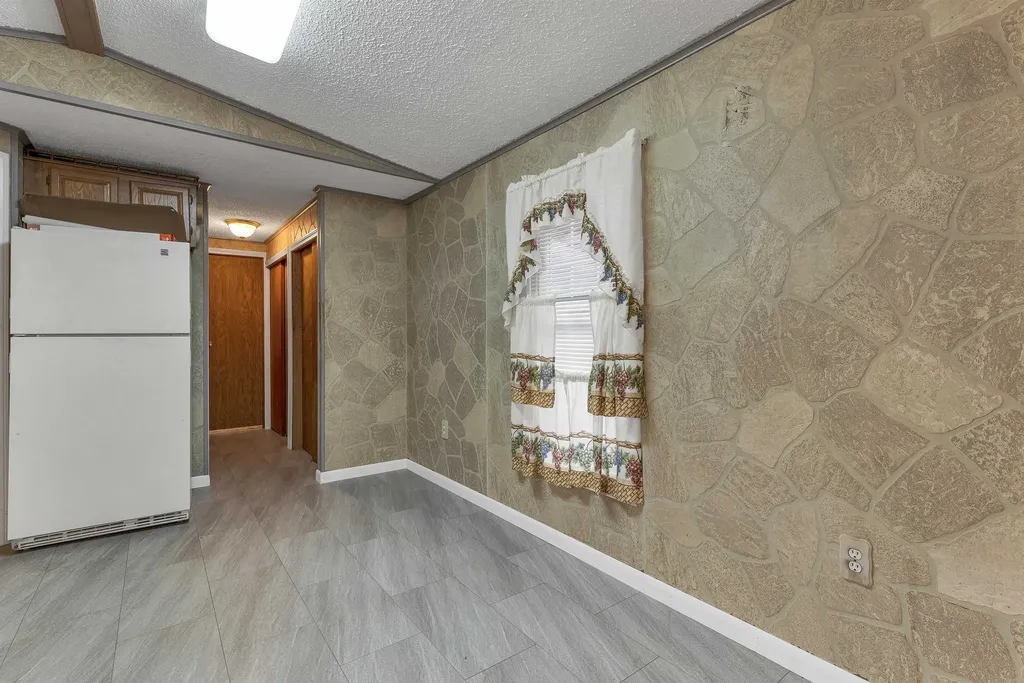 22 Trade Wind Lane Rochester NH 03867