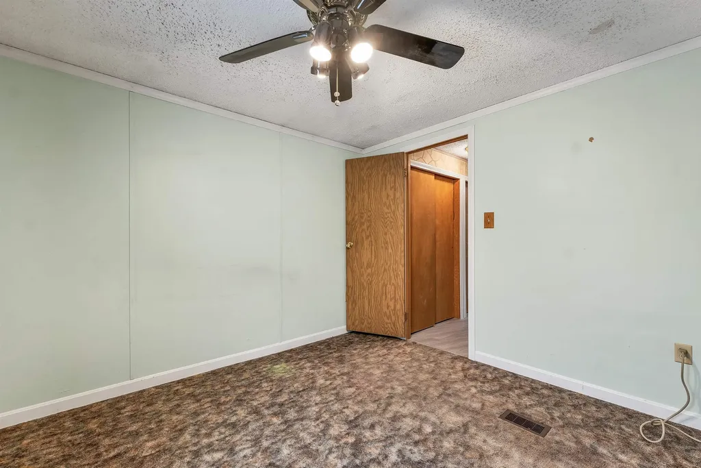 22 Trade Wind Lane Rochester NH 03867