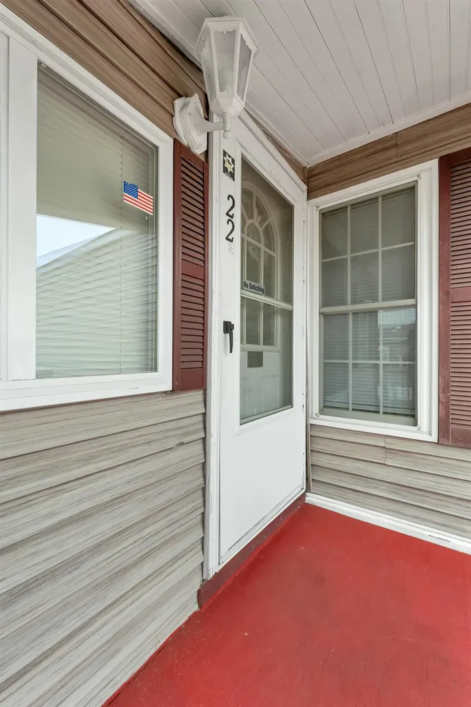 22 Trade Wind Lane Rochester NH 03867