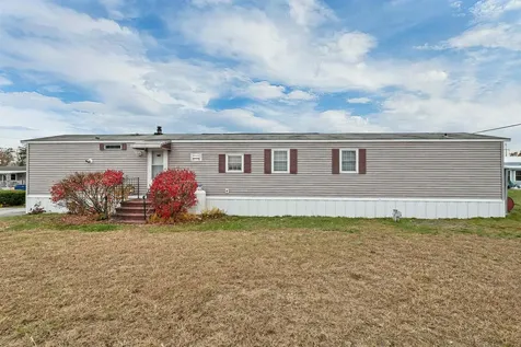 22 Trade Wind Lane Rochester NH 03867