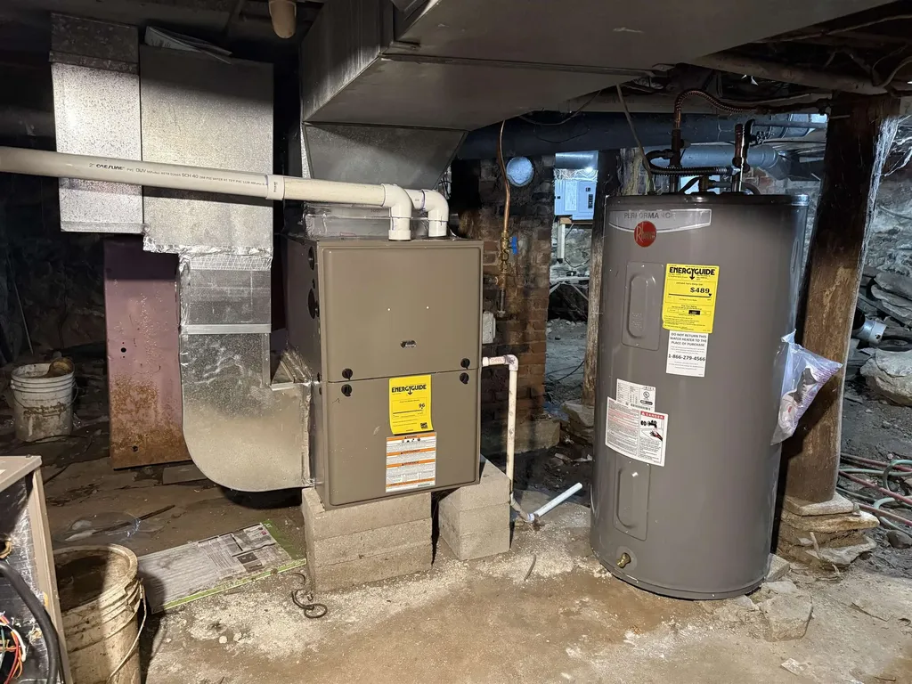 715-717 Giddings Street Springfield VT 05150