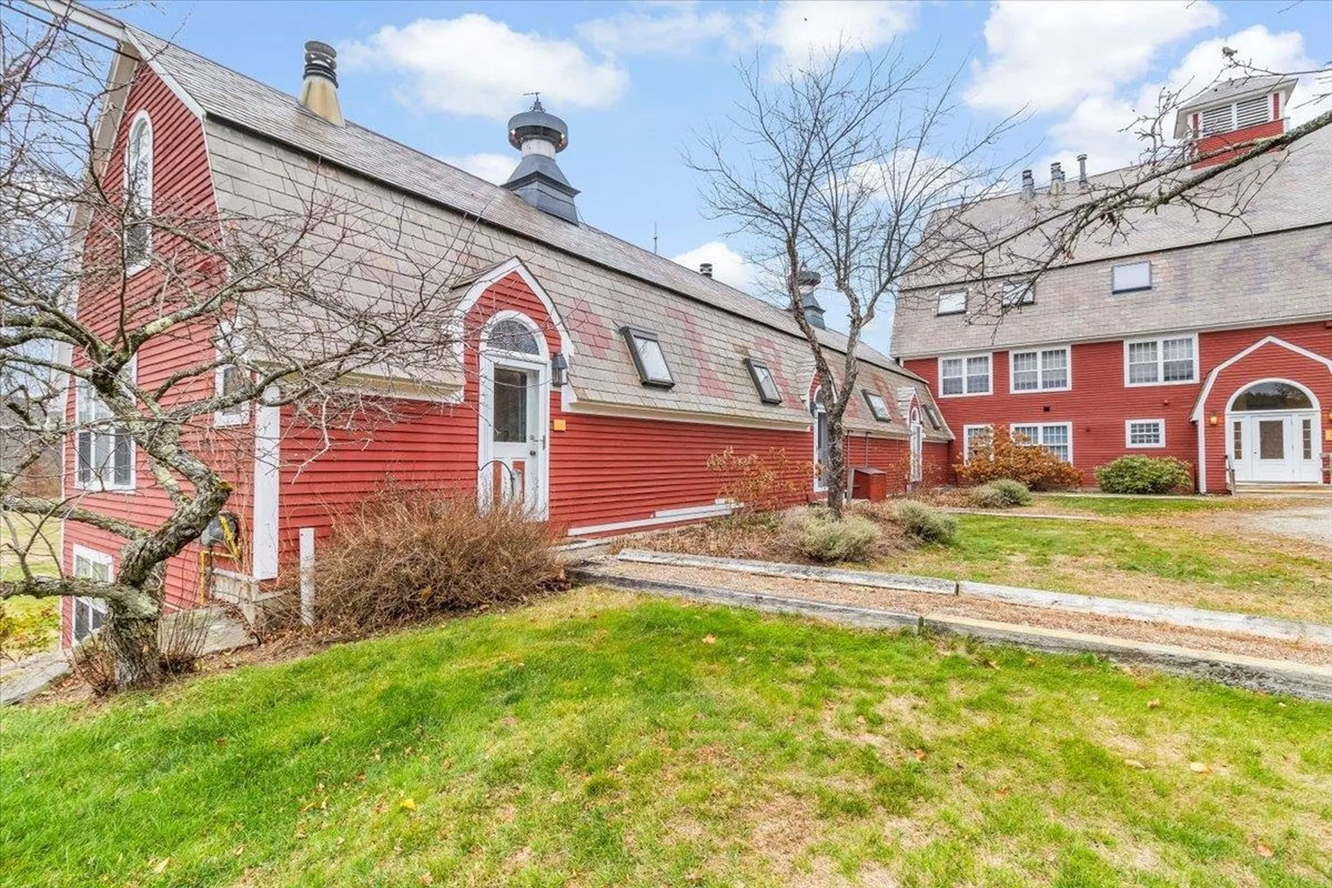 254 Boynton Road Londonderry VT 05148