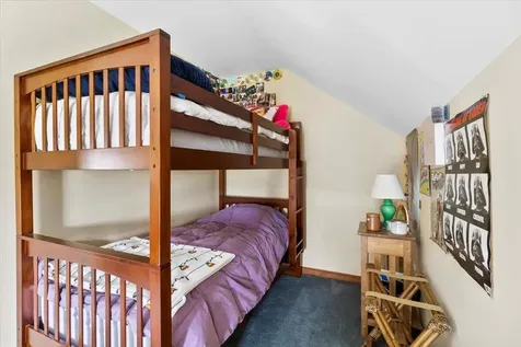 254 Boynton Road Londonderry VT 05148