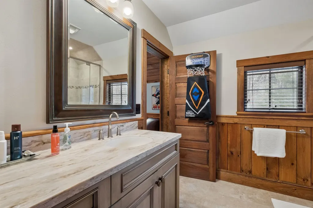 6 Yellow Birch Circle Lincoln NH 03251