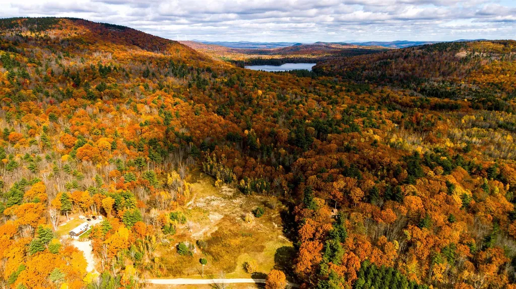 000 Willard Pond Road Hancock NH 03449