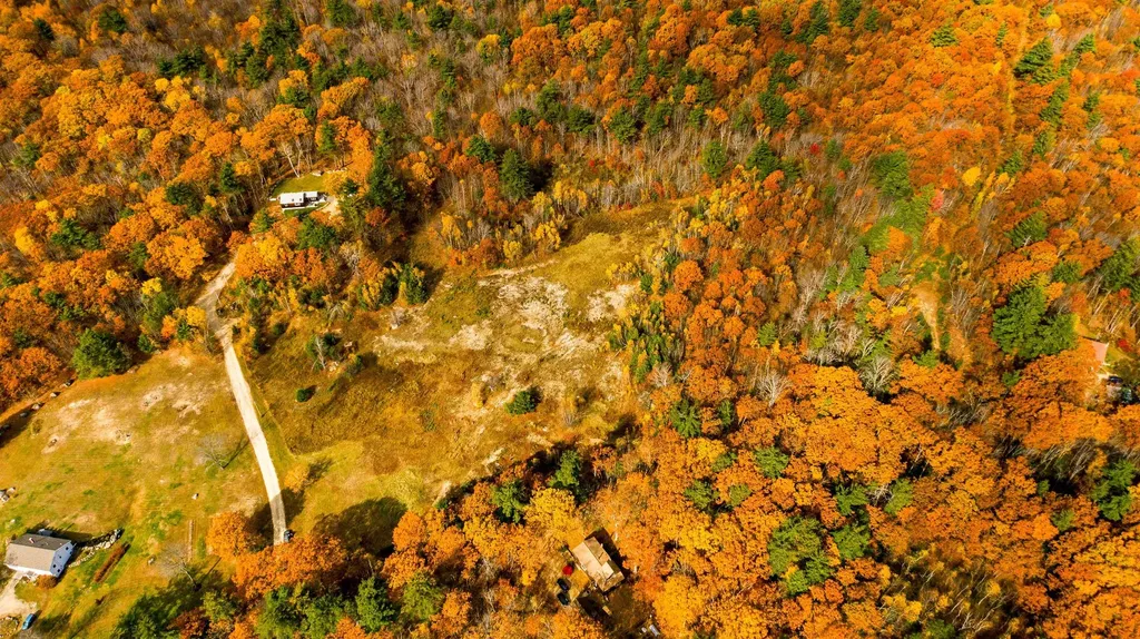000 Willard Pond Road Hancock NH 03449