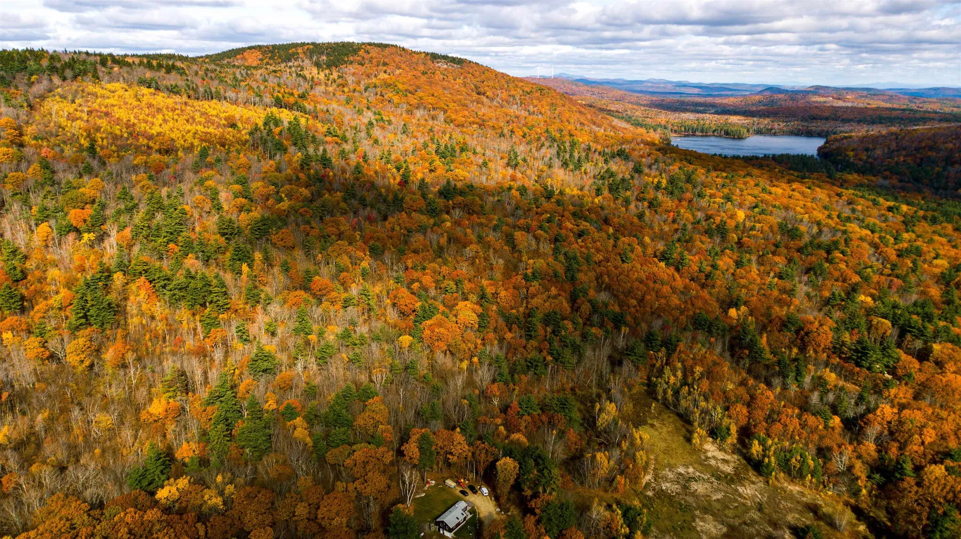 000 Willard Pond Road Hancock NH 03449
