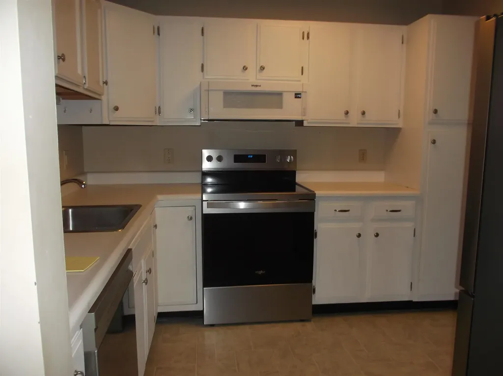 23 Bayberry Lane South Burlington VT 05403