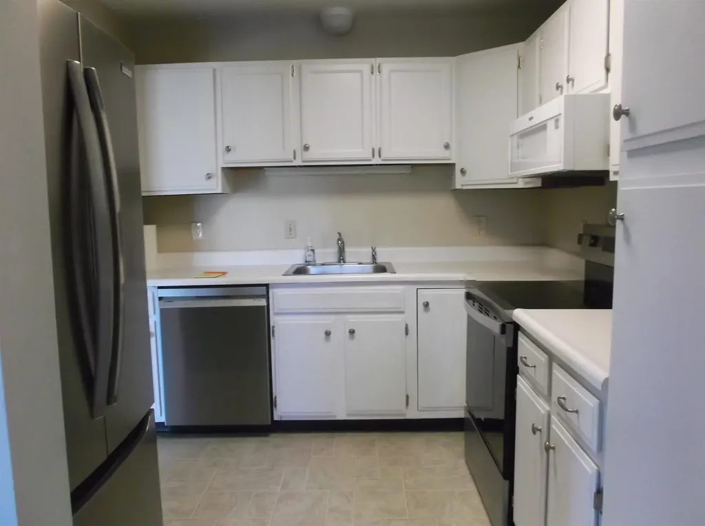 23 Bayberry Lane South Burlington VT 05403