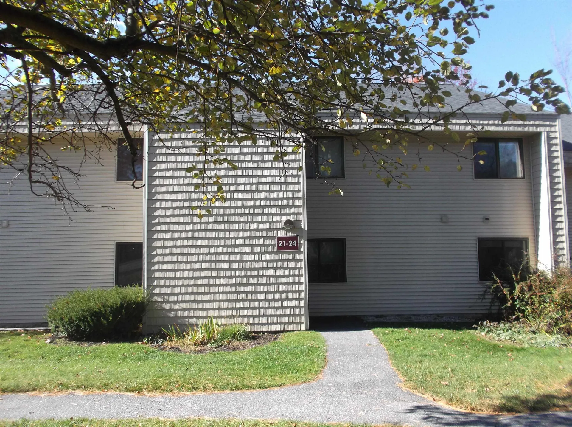 23 Bayberry Lane South Burlington VT 05403