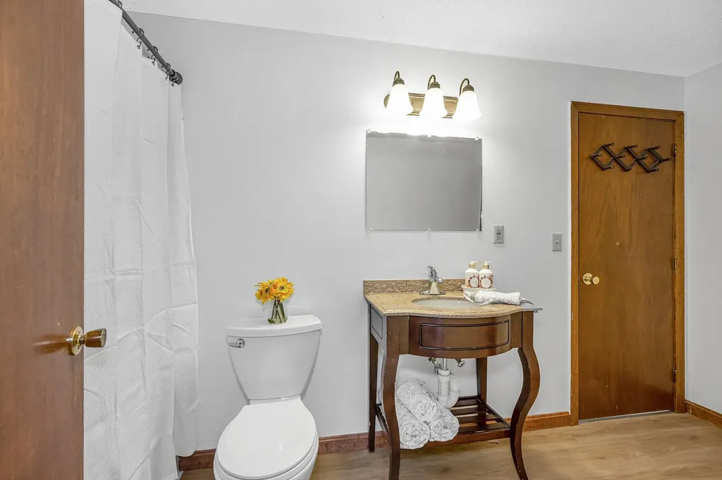 201 Millwright Drive Nashua NH 03063