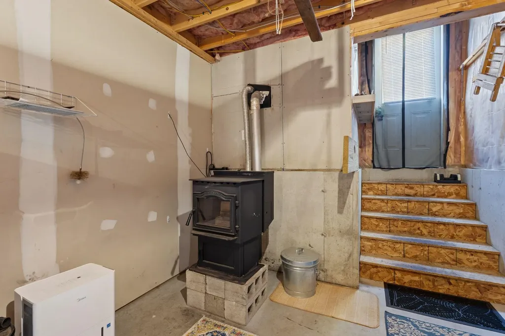 391 Lambs Mill Road Naples ME 04055