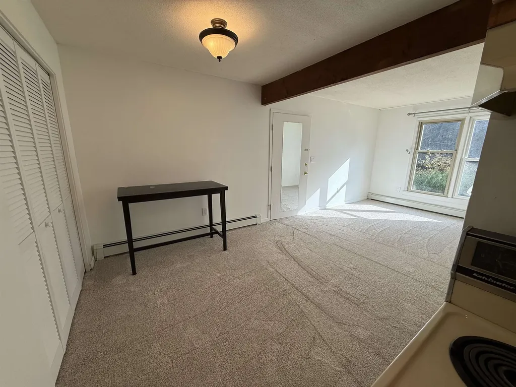 6852 Us Route 4 Mendon VT 05701