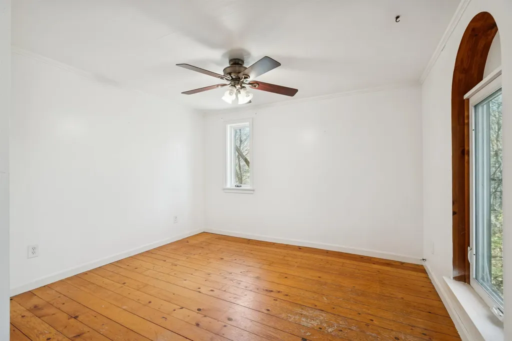 43 Eastman Road Sharon VT 05065